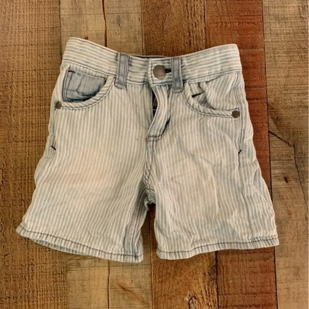 Oshkosh genuine kids boys blue and white striped denim shorts -2T